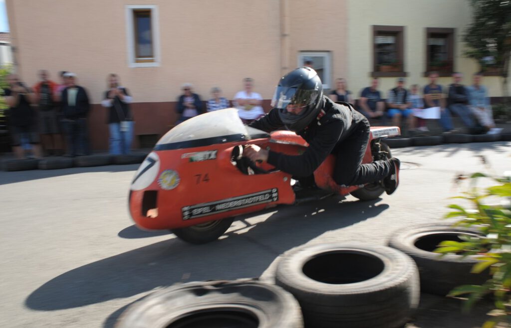 Seifenkistenrennen in Niederstadtfeld am 23./24.8.25